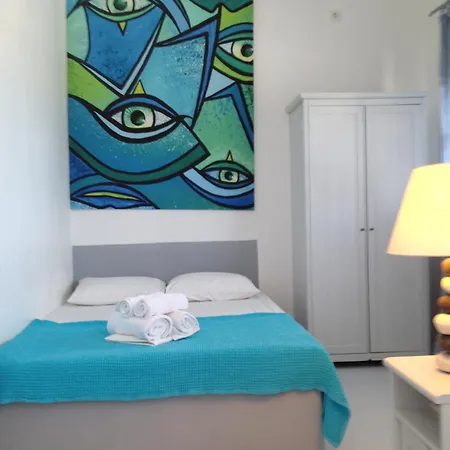 Nissos Apollonia (Sifnos)