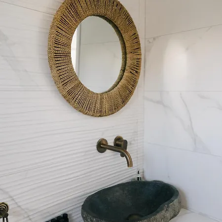 Nissos Apartment